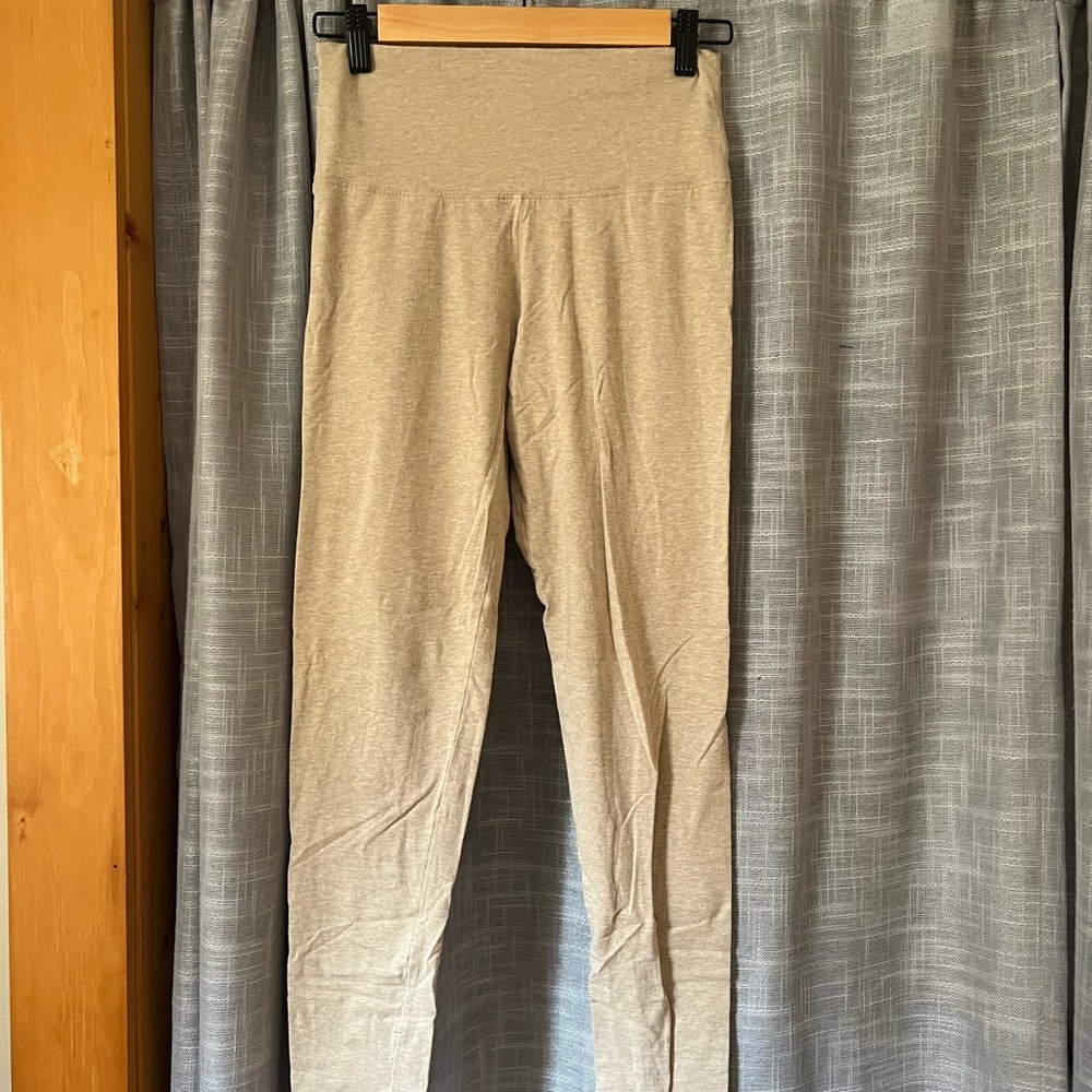 Aritzia TNA Beige Leggings